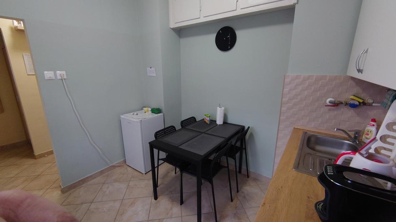 Koroesi Apartman Печ Екстериор снимка