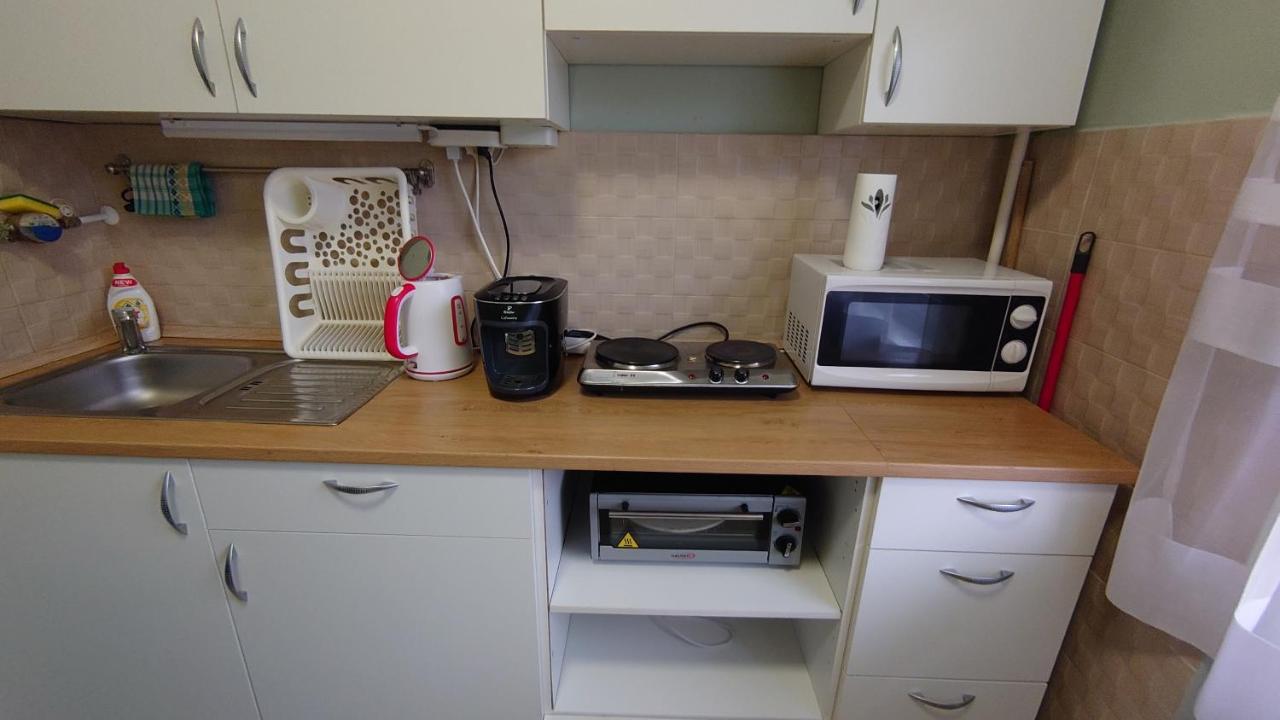 Koroesi Apartman Печ Екстериор снимка